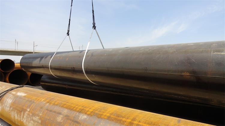 Loading of lsaw steel pipe