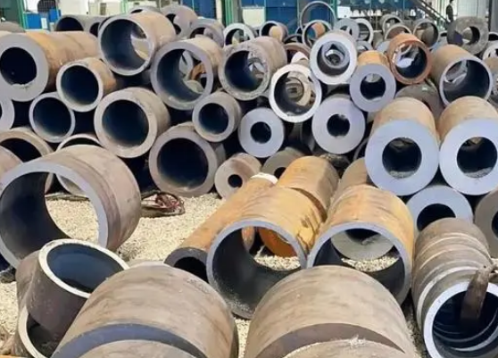 carbon seamless steel pipe cutting