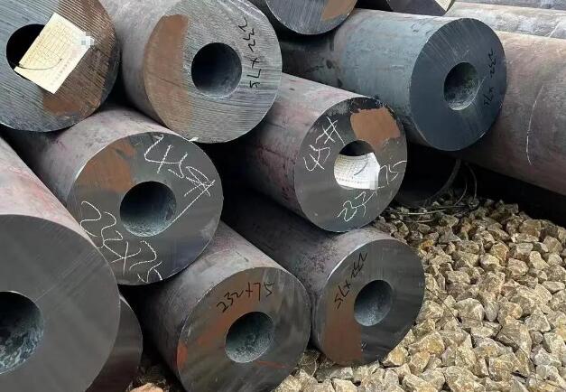 Thick wall seamless steel pipe