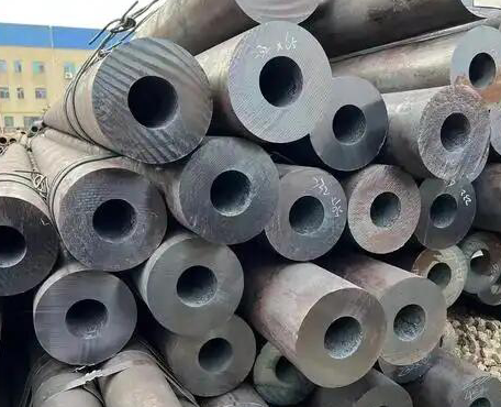  thick-walled seamless carbon steel pipe