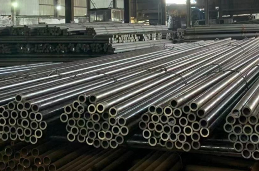  Rectitud de tuberías de acero