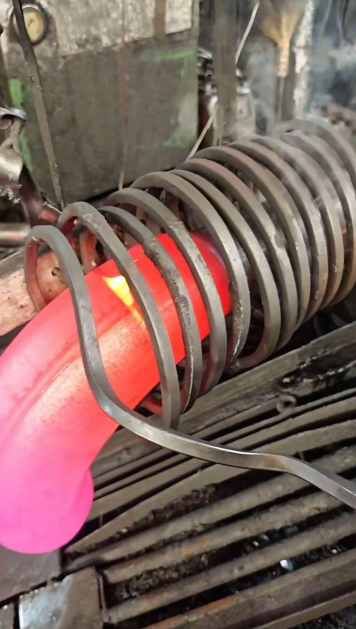 seamless elbow hot push forming